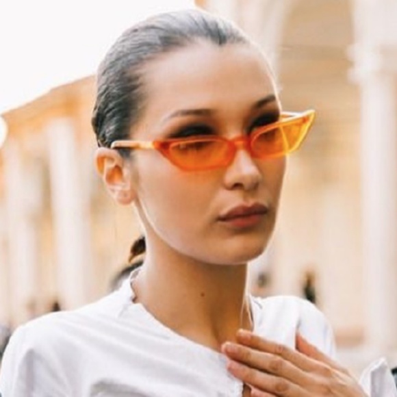 Red Bella Hadid Tiny Cat Eye Sunglasses NWT - Picture 3 of 8